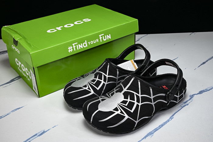 211489-90H FASHIONABLE RUBBER-SOLED FRONT-OPENING SLIPPERS BLACK/SILVER