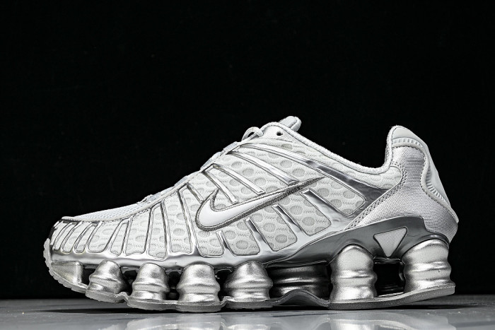 AR3566 -003 SHOX TL PURE PLATINUM/METALLIC SILVER