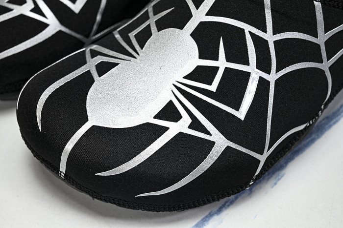 211489-90H FASHIONABLE RUBBER-SOLED FRONT-OPENING SLIPPERS BLACK/SILVER
