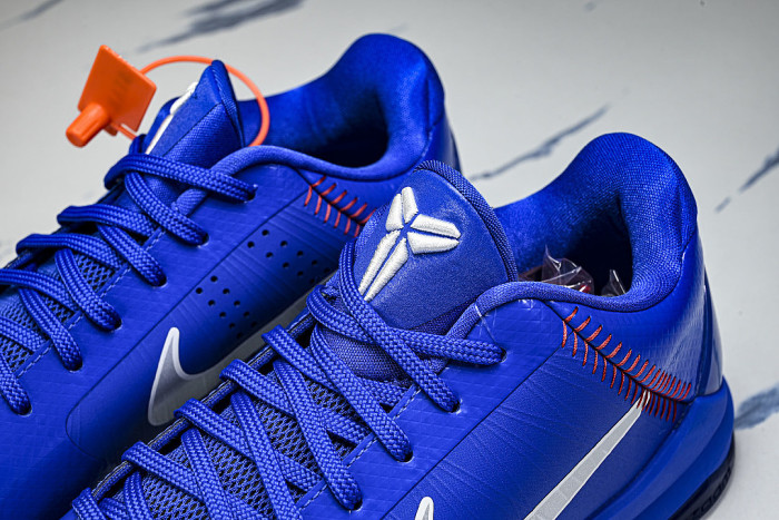 IO6256-400 ZOOM KOBE 5 CHAOS PRACTICAL BASKETBALL SHOES KLEIN BLUE/DARK BLUE