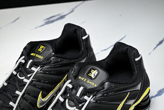 CNO151-002 SHOX TL BLACK/DYNAMIC YELLOW-METALLIC SILVER