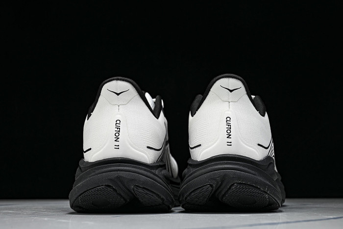 1176572 WHTB ONE CLIFTON 11 LIGHTWEIGHT AND BREATHABLE MESH RUNNING SHOES WHITE/BLACK