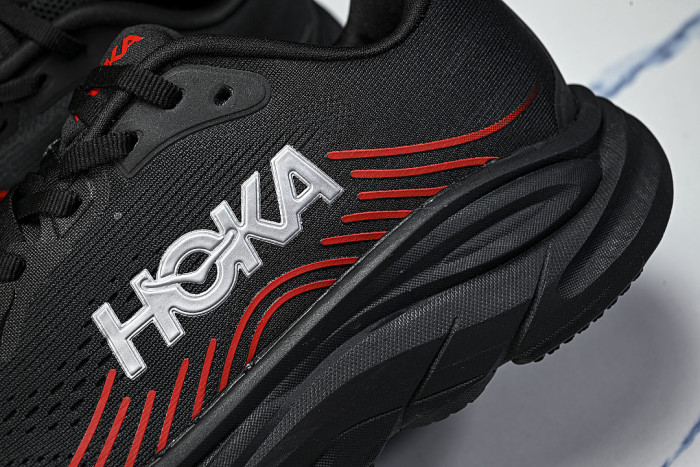 1176572-BLCKP ONE ONE CLIFTON 11 KNITTED MESH RUNNING SHOES BLACK/RED/BLACK