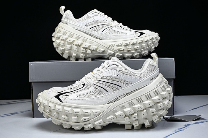 W2RAA9110 DEFENDER RUBBER PLATFORM SNEAKERS WHITE/BLACK/WHITE