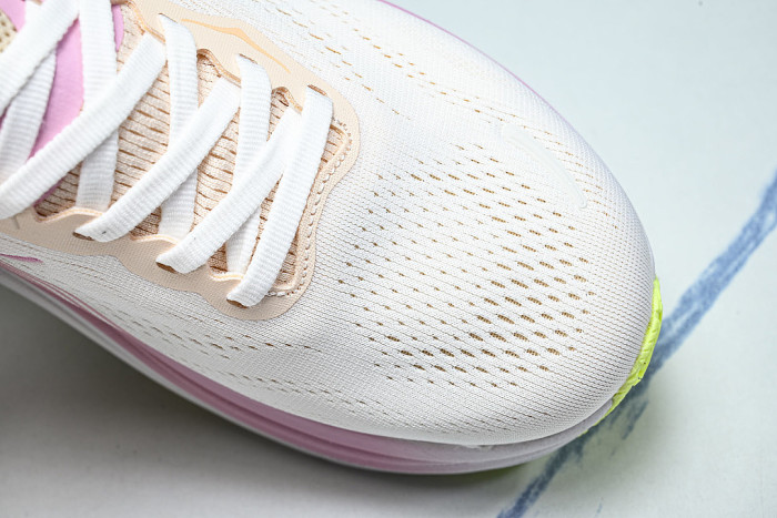 1176573-TWW ONE ONE CLIFTON 11 KNITTED MESH RUNNING SHOES BEIGE/PINK/GREEN