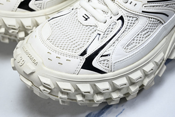 W2RAA9110 DEFENDER RUBBER PLATFORM SNEAKERS WHITE/BLACK/WHITE