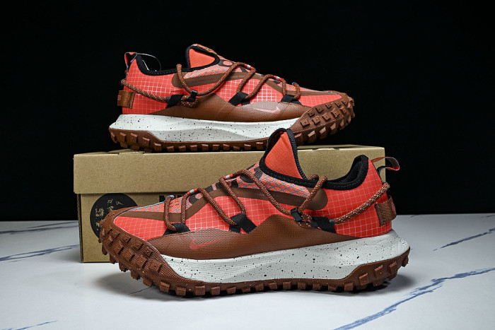 IB7328-200 ACG MOUNTAIN FLY LOW GORE-TEX SE PICANTE RED-COLLEGE GREY-SMOKEY BLUE-BLACK-MONARCH