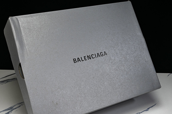 W2GN3-9610 BALENCIAGA TRACK.2 4.0 FOURTH GENERATION TRENDY RUNNING SHOES WHITE/OFF WHITE
