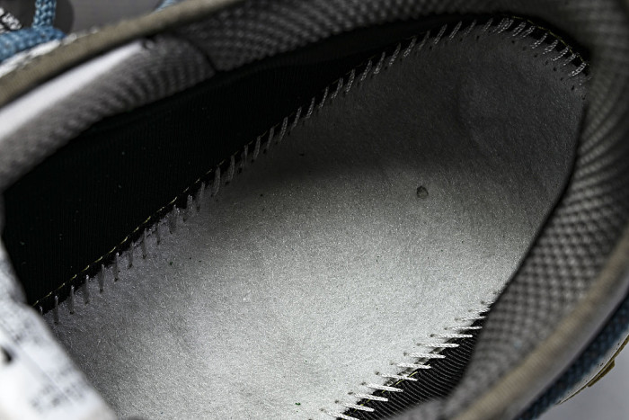 IB7328-001 ACG MOUNTAIN FLY LOW GORE-TEX SE GREY/BROWN/WHITE