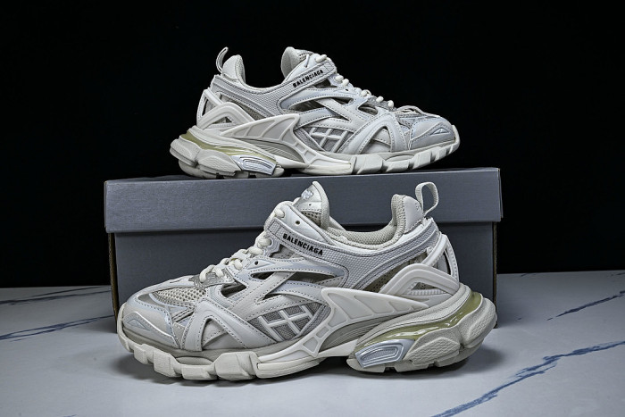 W2GN1-9000 BALENCIAGA TRACK.2 4.0 FOURTH GENERATION TRENDY RUNNING SHOES WHITE/OFF WHITE