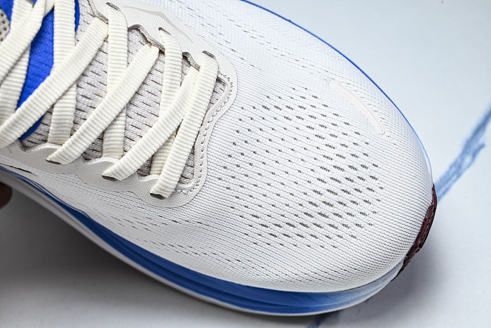 1176572-SCCG ONE ONE CLIFTON 11 KNITTED MESH RUNNING SHOES WHITE/BLUE