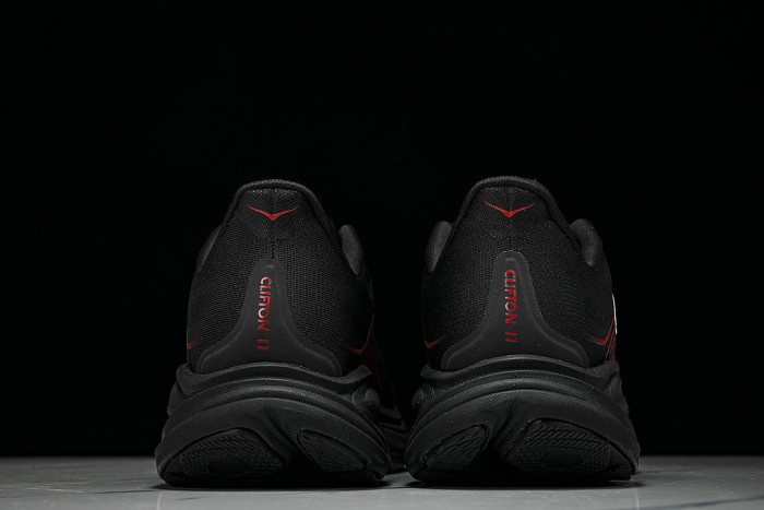 1176572-BLCKP ONE ONE CLIFTON 11 KNITTED MESH RUNNING SHOES BLACK/RED/BLACK