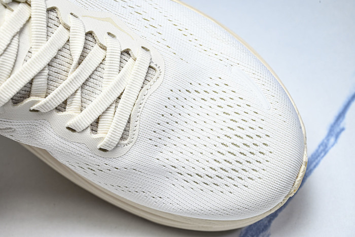 1176573-ALK ONE ONE CLIFTON 11 KNITTED MESH RUNNING SHOES WHITE/BEIGE/WHITE