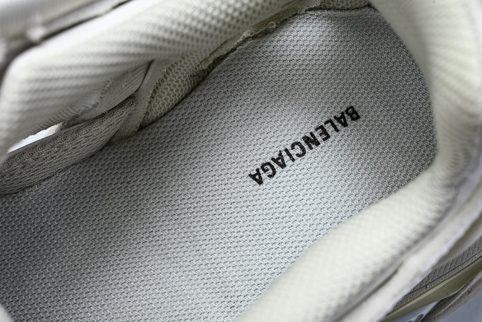 W2GN1-9000 BALENCIAGA TRACK.2 4.0 FOURTH GENERATION TRENDY RUNNING SHOES WHITE/OFF WHITE