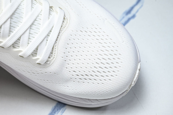 1176572 WWH ONE CLIFTON 11 LIGHTWEIGHT AND BREATHABLE MESH RUNNING SHOES WHITE/PURE WHITE