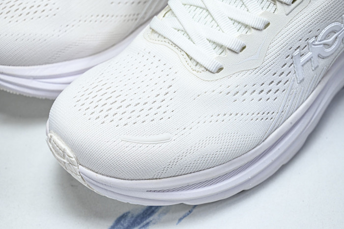 1176572 WWH ONE CLIFTON 11 LIGHTWEIGHT AND BREATHABLE MESH RUNNING SHOES WHITE/PURE WHITE