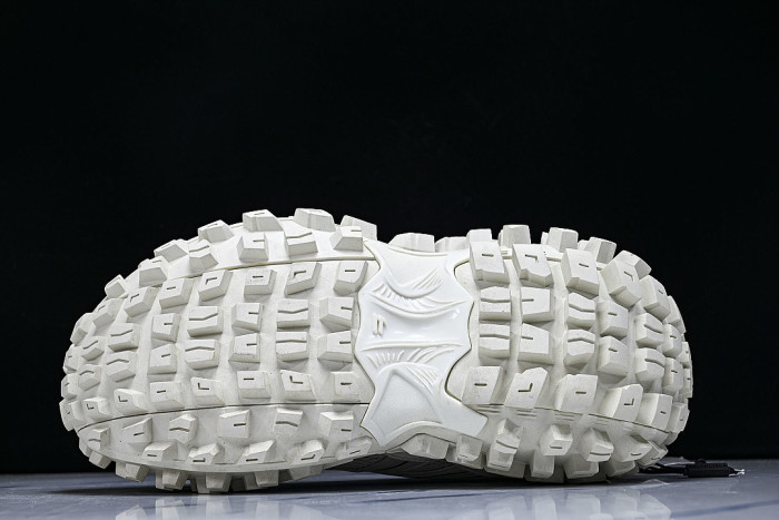 W2RAA9110 DEFENDER RUBBER PLATFORM SNEAKERS WHITE/BLACK/WHITE