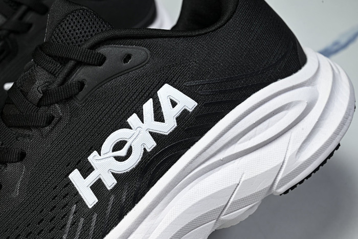1176572-BWHT ONE ONE CLIFTON 11 KNITTED MESH RUNNING SHOES BLACK/WHITE/BLACK