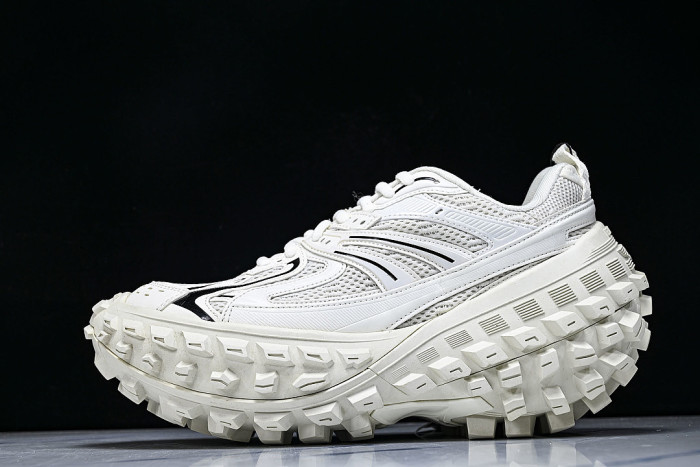 W2RAA9110 DEFENDER RUBBER PLATFORM SNEAKERS WHITE/BLACK/WHITE
