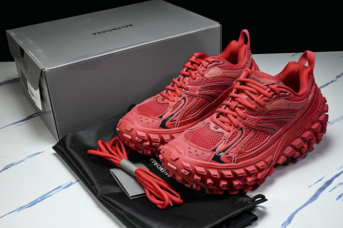 W2RAA-6010 DEFENDER RUBBER PLATFORM SNEAKERS RED/RED/RED