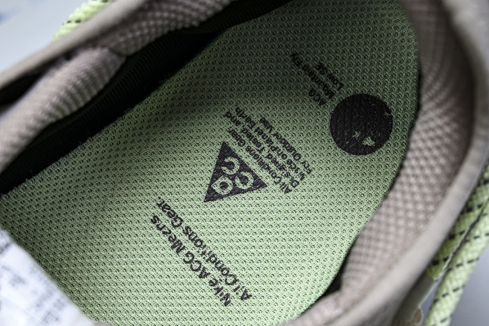 IB7328-003 ACG MOUNTAIN FLY LOW GORE-TEX SE STONE-OREWOOD BROWN-LIGHT ARMORY BLUE-BARELY VOLT