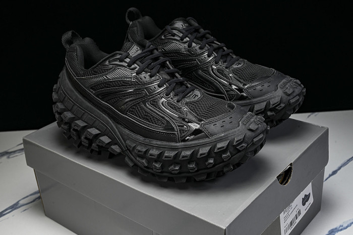 W2RA6-1000 DEFENDER RUBBER PLATFORM SNEAKERS BLACK/BLACK/BLACK