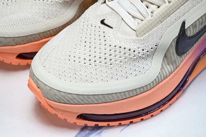 HQ2593-113 AIR ZOOM PEGASUS PREMIUM CHALK/ORANGE PULSE/LIGHT MAGENTA/TATTOO
