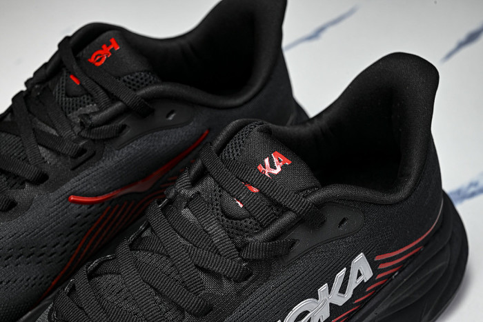 1176572-BLCKP ONE ONE CLIFTON 11 KNITTED MESH RUNNING SHOES BLACK/RED/BLACK