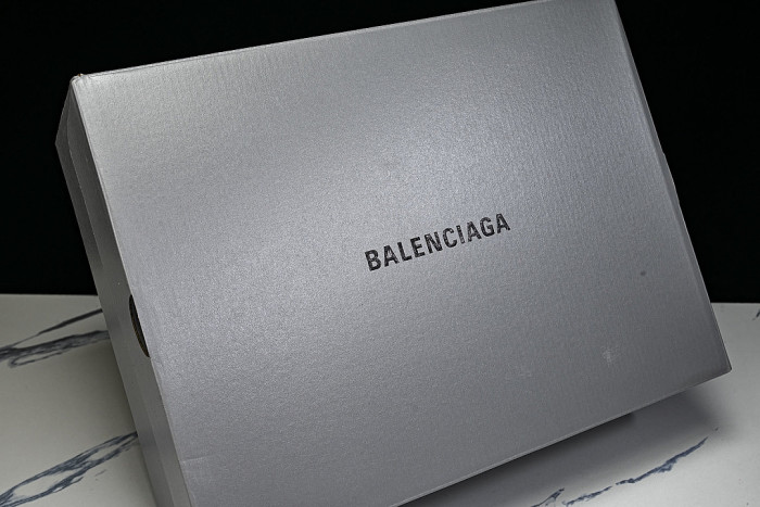 W2GN3-9199 BALENCIAGA TRACK.2 4.0 FOURTH GENERATION TRENDY RUNNING SHOES LIGHT GRAY/PURPLE