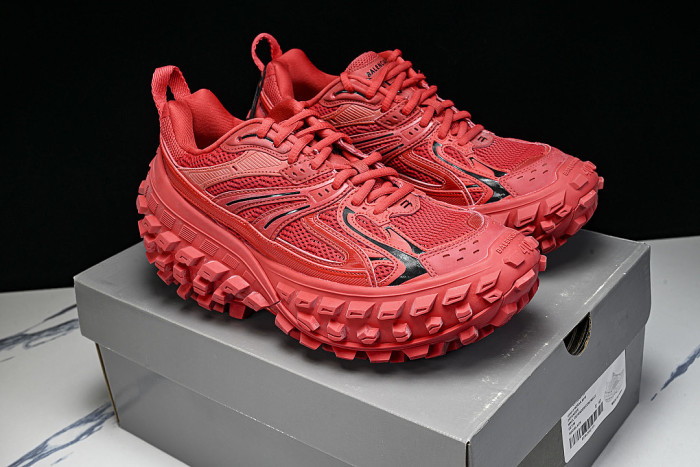 W2RAA-6010 DEFENDER RUBBER PLATFORM SNEAKERS RED/RED/RED
