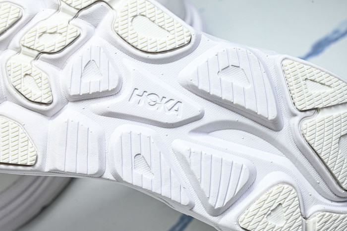 1176572 WWH ONE CLIFTON 11 LIGHTWEIGHT AND BREATHABLE MESH RUNNING SHOES WHITE/PURE WHITE