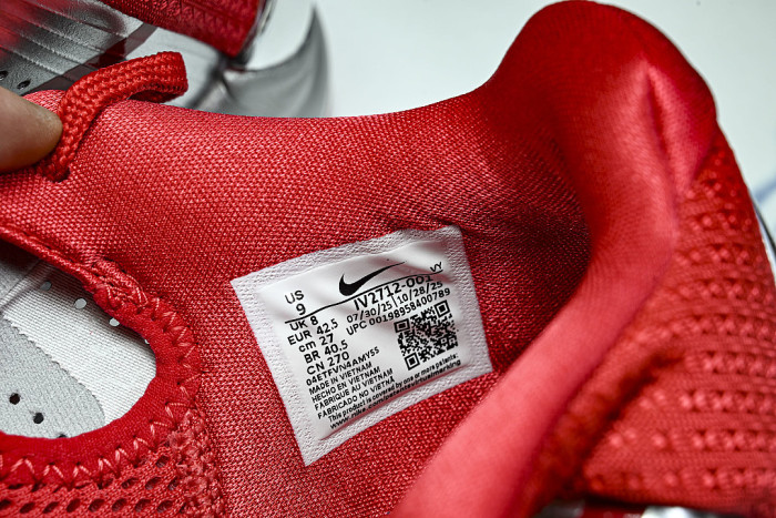 IV2712-001 KOBE 5 PROTRO METALLIC SILVER/UNIVERSITY RED