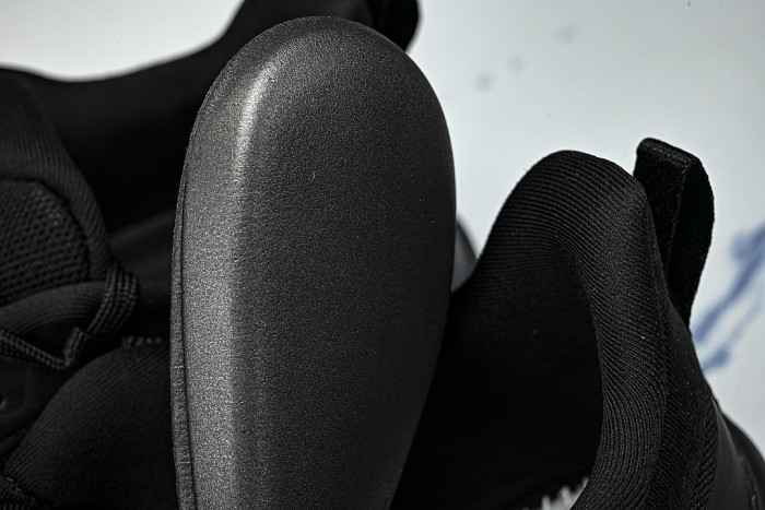 3WG10331043 ON RUNNING CLOUDHORIZON 2 BLACK/BLACK
