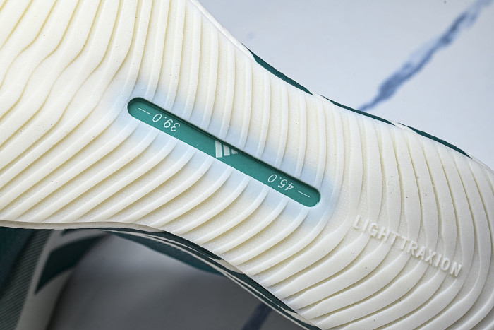 KI1912 HYPER BOOST EDGE CLOUD WHITE/EQT GREEN/ZERO METALLIC