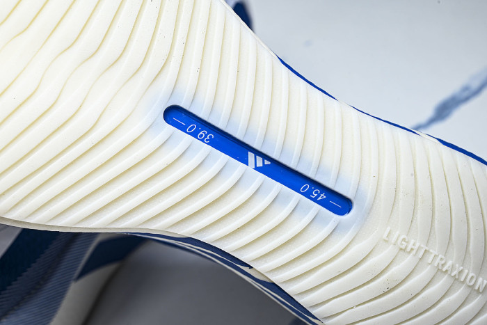 KI1911 HYPER BOOST EDGE CLOUD WHITE/EQT BLUE/ZERO METALLIC