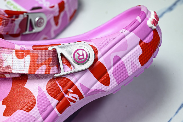 CLASSIC CLOG COMFORTABLE AND VERSATILE PERFORATED SHOES PINK/RED/PINK