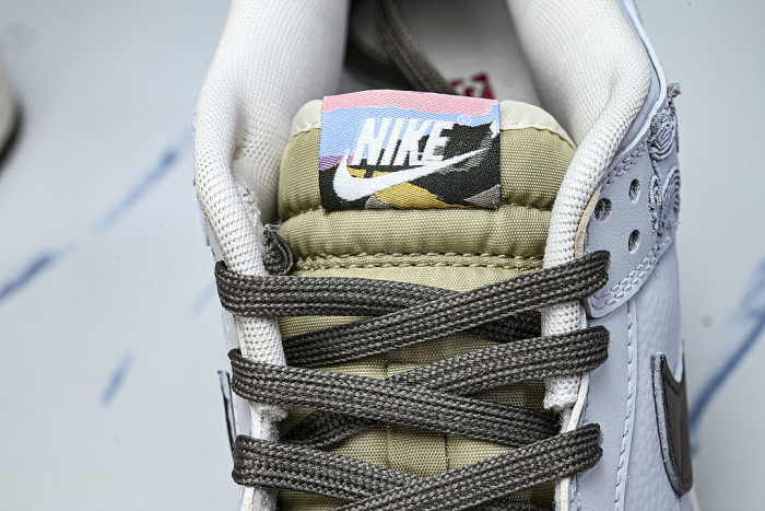 IQ1118-220 SB DUNK LOW CASUAL SNEAKERS GREY/BROWN
