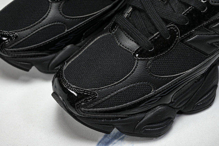 U90603BQ RETRO CASUAL SPORTS RUNNING SHOES BLACK/BLACK/BLACK