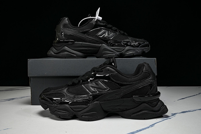 1176572-BBLC CLIFTON 11 KNITTED MESH RUNNING SHOES BLACK/BLACK/BLACK