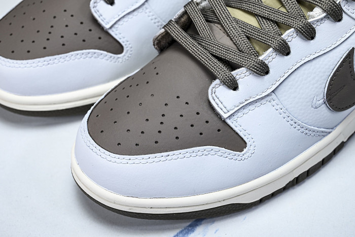 IQ1118-220 SB DUNK LOW CASUAL SNEAKERS GREY/BROWN