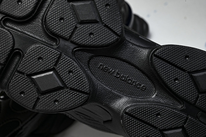 U90603BQ RETRO CASUAL SPORTS RUNNING SHOES BLACK/BLACK/BLACK
