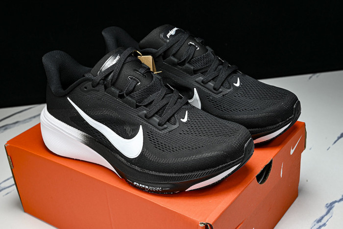 IB1881-001 AIR ZOOM PEGASUS 42 BLACK/WHITE/IRON GREY