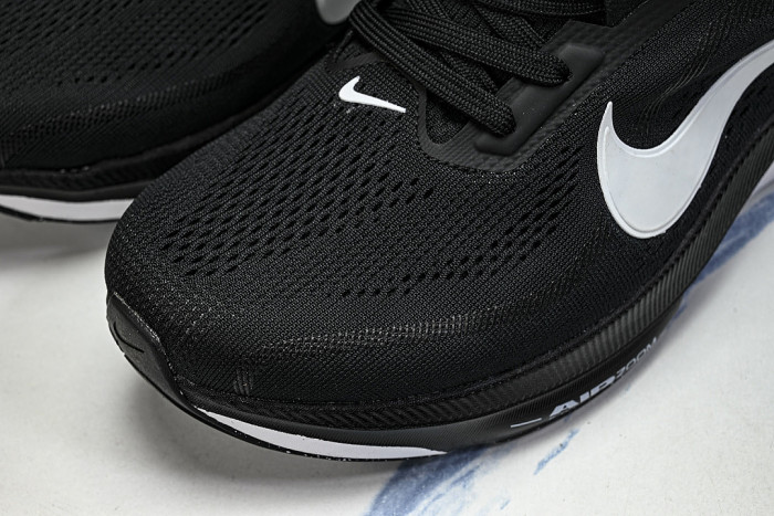 IB1881-001 AIR ZOOM PEGASUS 42 BLACK/WHITE/IRON GREY