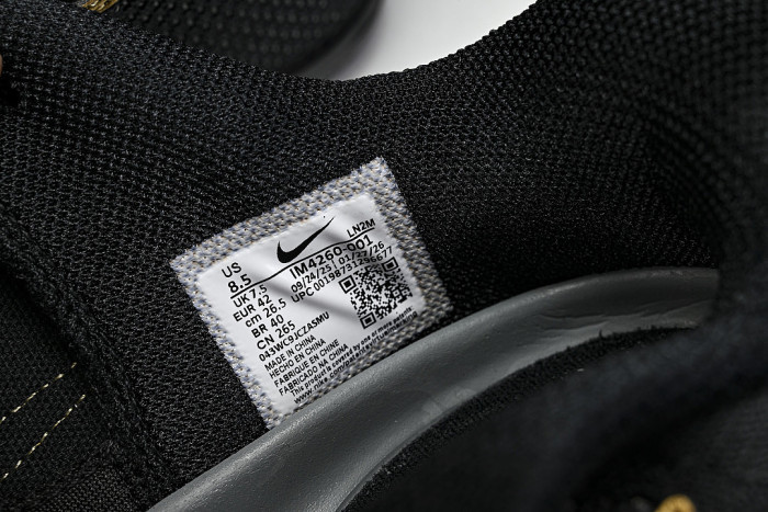IM4260-001 KOBE 11 ELITE LOW PROTRO BLACK/METALLIC GOLD