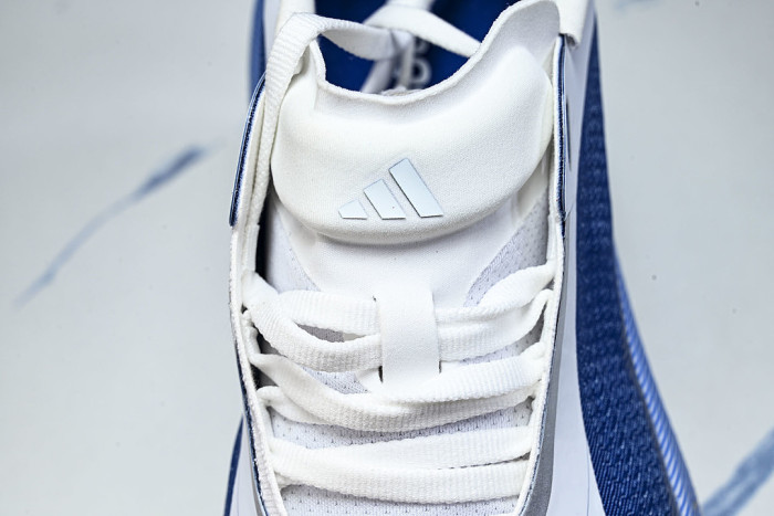 KI1911 HYPER BOOST EDGE CLOUD WHITE/EQT BLUE/ZERO METALLIC