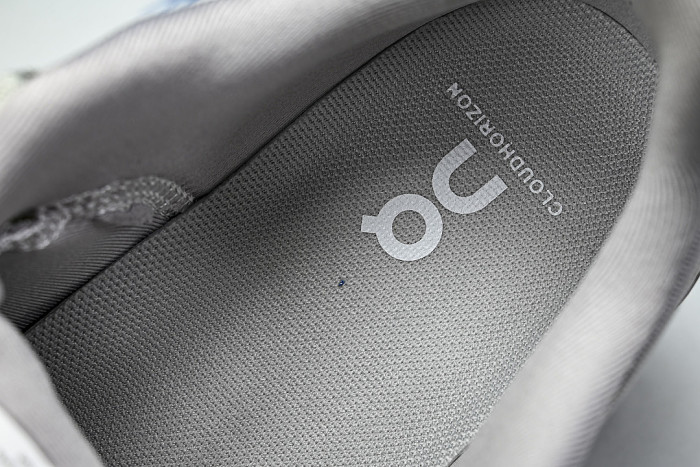 3WG10333060 ON RUNNING CLOUDHORIZON 2 GREY/WHITE