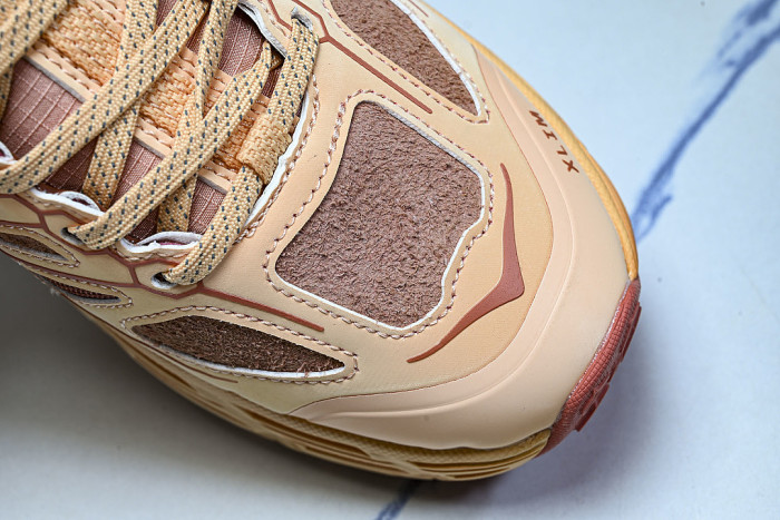 1181770-PCHD MAFATE SPEED 2 TS PEACH DUST