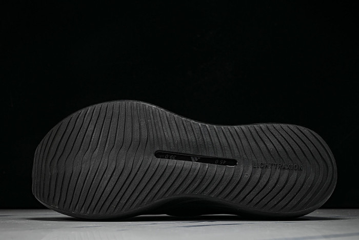 KI0289 HYPER BOOST EDGE BLACK/SILVER/BLACK