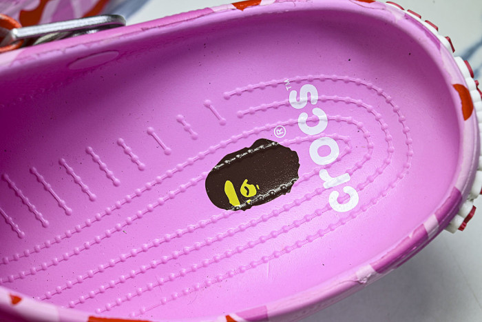 CLASSIC CLOG COMFORTABLE AND VERSATILE PERFORATED SHOES PINK/RED/PINK