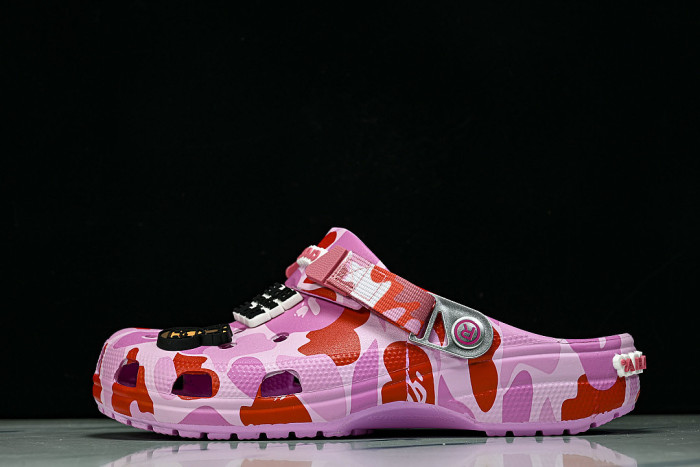 CLASSIC CLOG COMFORTABLE AND VERSATILE PERFORATED SHOES PINK/RED/PINK